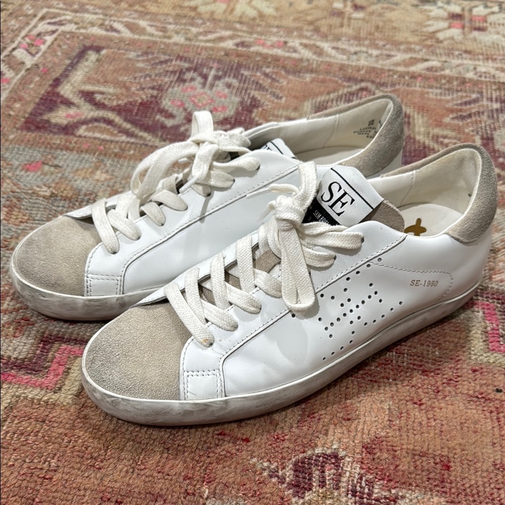 SE White and Beige Sneakers